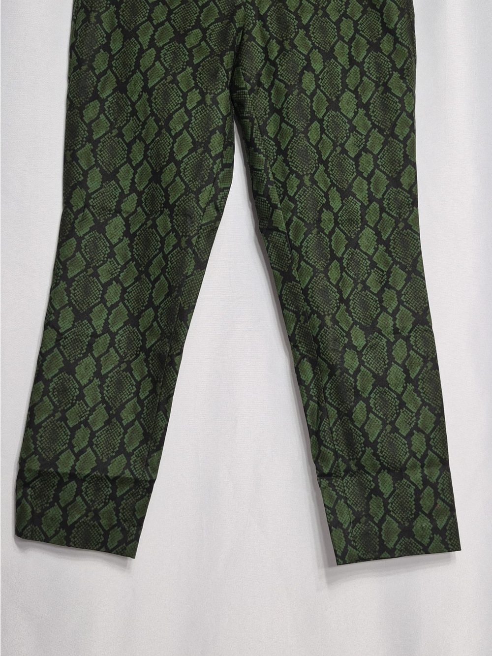 Michael kors Green Snake Print Men Pants size 10 pre owned Exellent condition - Picture 15 of 15